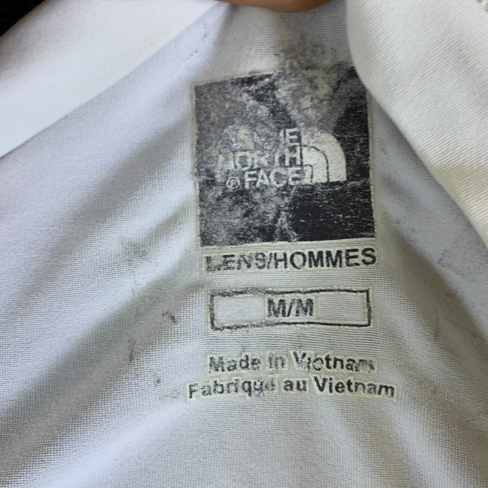 The North Face Shirt Mens Medium White Logo Raglan Sleeve Long Sleeve Activewear